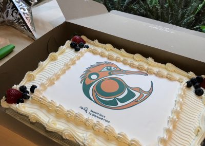 Cake with həm̓ləsəm̓ House Sawbill/Merganzer Duck logo